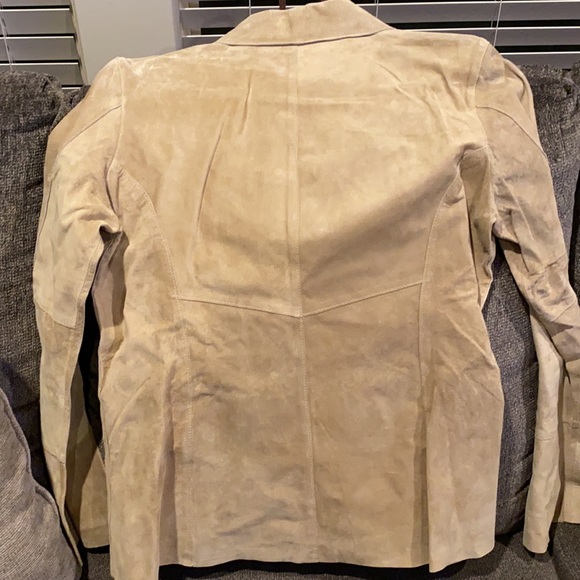 White House/Black Market outfit - Picture 7 of 8